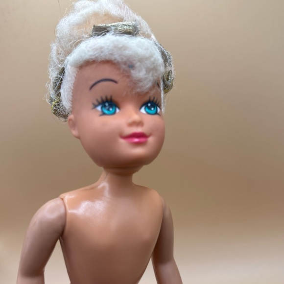 Vintage kids kore 1992 vintage Doll with Blonde curly Hair - Picture 9 of 10